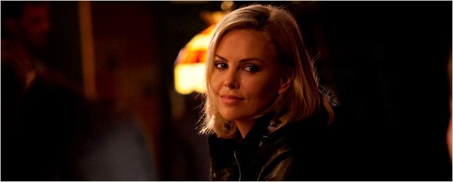 Charlize Theron dans "Ladies Night"!