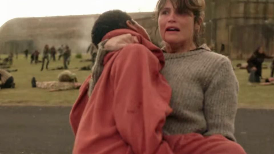 Celle Qui A Tous Les Dons Film Trailer du film The Last Girl – Celle qui a tous les dons - The Last