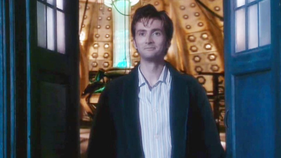 Doctor Who L Invasion De Noel Streaming Vf Doctor Who (2005) Teaser VO "Christmas Special - L'invasion de Noël