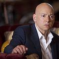 Photo Evan Handler
