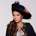 Photo Anna Friel