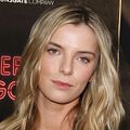 Photo Betty Gilpin