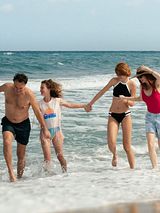 Affiche de When We Were Sisters, film à voir en streaming sur Pygargue
