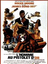 Affiche de L'Homme au pistolet d'or, film à voir en streaming sur Pygargue