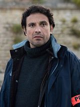 Affiche de Meurtres à l'Ile de Ré, film à voir en streaming sur Pygargue