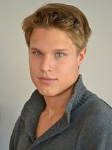 photo de Maximilian Artajo