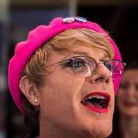 Photo Suzy Eddie Izzard