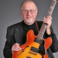 Photo Dennis Coffey