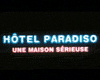 image de Hôtel Paradiso, une maison sérieuse Bande-annonce VF