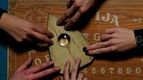 image de Ouija - EXTRAIT VOST "La planche de Ouija"