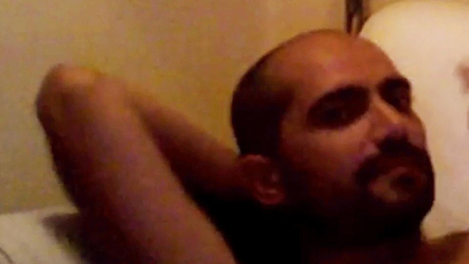 image de Cahiers noirs - Ronit EXTRAIT VO "L'énergie"