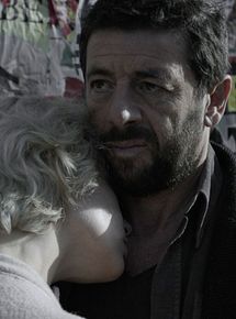 Affiche de Una Famiglia, film à voir en streaming sur Pygargue