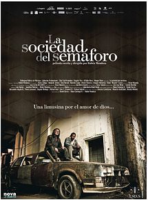 Affiche de La Sociedad del Semaforo - La Communauté du feu rouge, film à voir en streaming sur Pygargue