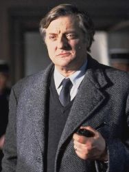 poster de la série Maigret Saison 14