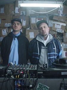 poster de la série People Just Do Nothing Saison 5