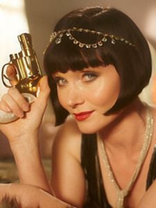 poster de la série Miss Fisher enquête Saison 1