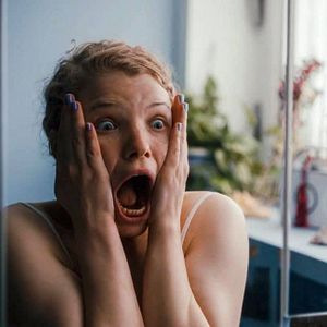 Photo How To Be Normal And The Oddness Of The Other World