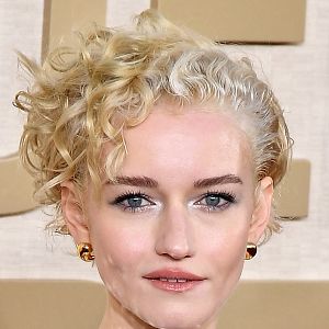 Photo Julia Garner