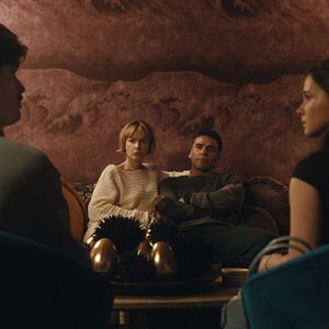 Photo Charles Melton