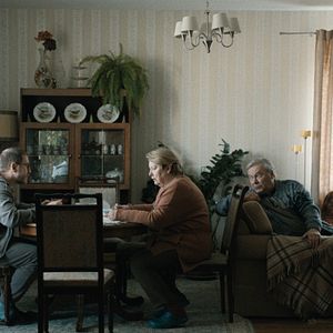 Photo How to Divorce During the War