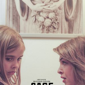Photo Une cage deux oiseaux