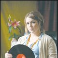 Photo Woman & Grammophone