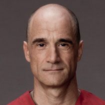 Photo Elias Koteas