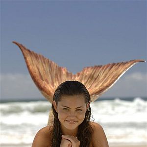 Photo Phoebe Tonkin
