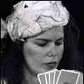 Photo Poker menteuse et révolver matin