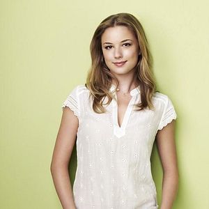 Photo Emily VanCamp