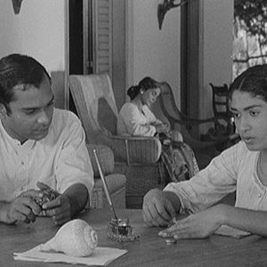 Photo Henry Jayasena