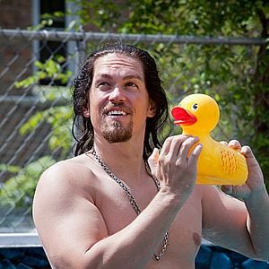 Photo Steve Howey
