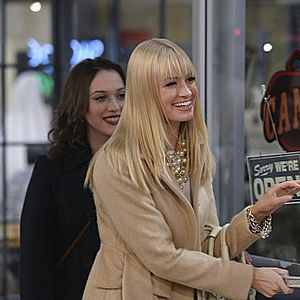 Photo 2 Broke Girls