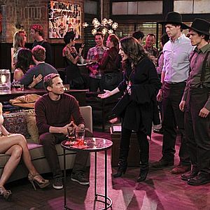 Photo 2 Broke Girls