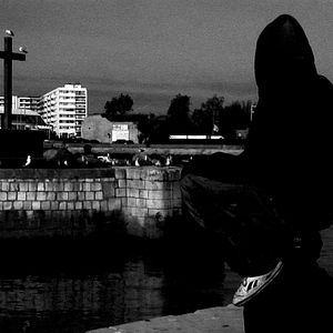 Photo Qu'ils reposent en révolte