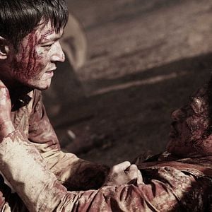Photo Far Away : Les soldats de l’espoir