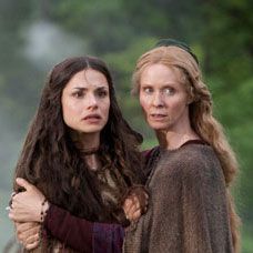 Photo Les Piliers de la Terre : Un monde sans fin