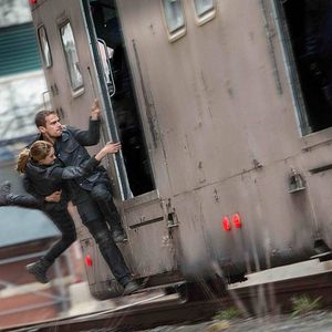 Photo Theo James