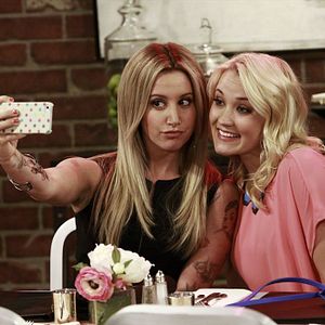 Photo Young & Hungry