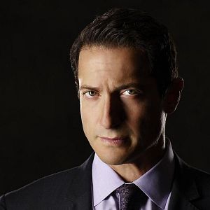 Photo Sasha Roiz