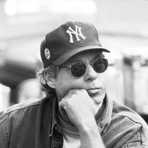 Photo Russell Mulcahy