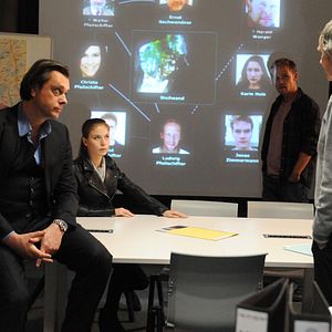 Photo Meurtres en eaux troubles : La Malédiction des dieux