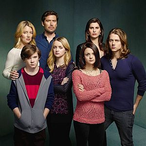 Photo Cynthia Watros