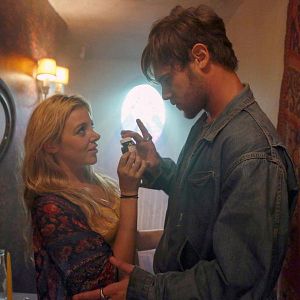 Photo Grey Damon