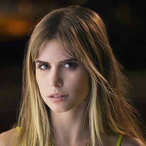 Photo Carlson Young