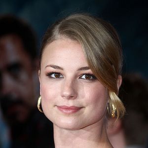 Photo Emily VanCamp
