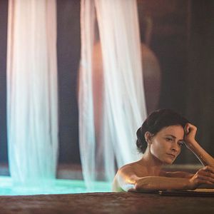 Photo Lara Pulver