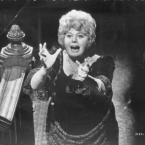 Photo Shelley Winters