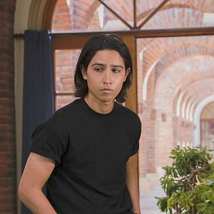 Photo Lorenzo James Henrie