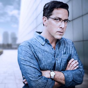 Photo Dan Bucatinsky